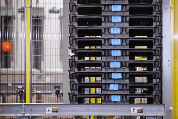 Automated Pallet Dispensing